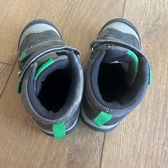 Hiking boots Size 12 - Picture 7 of 7